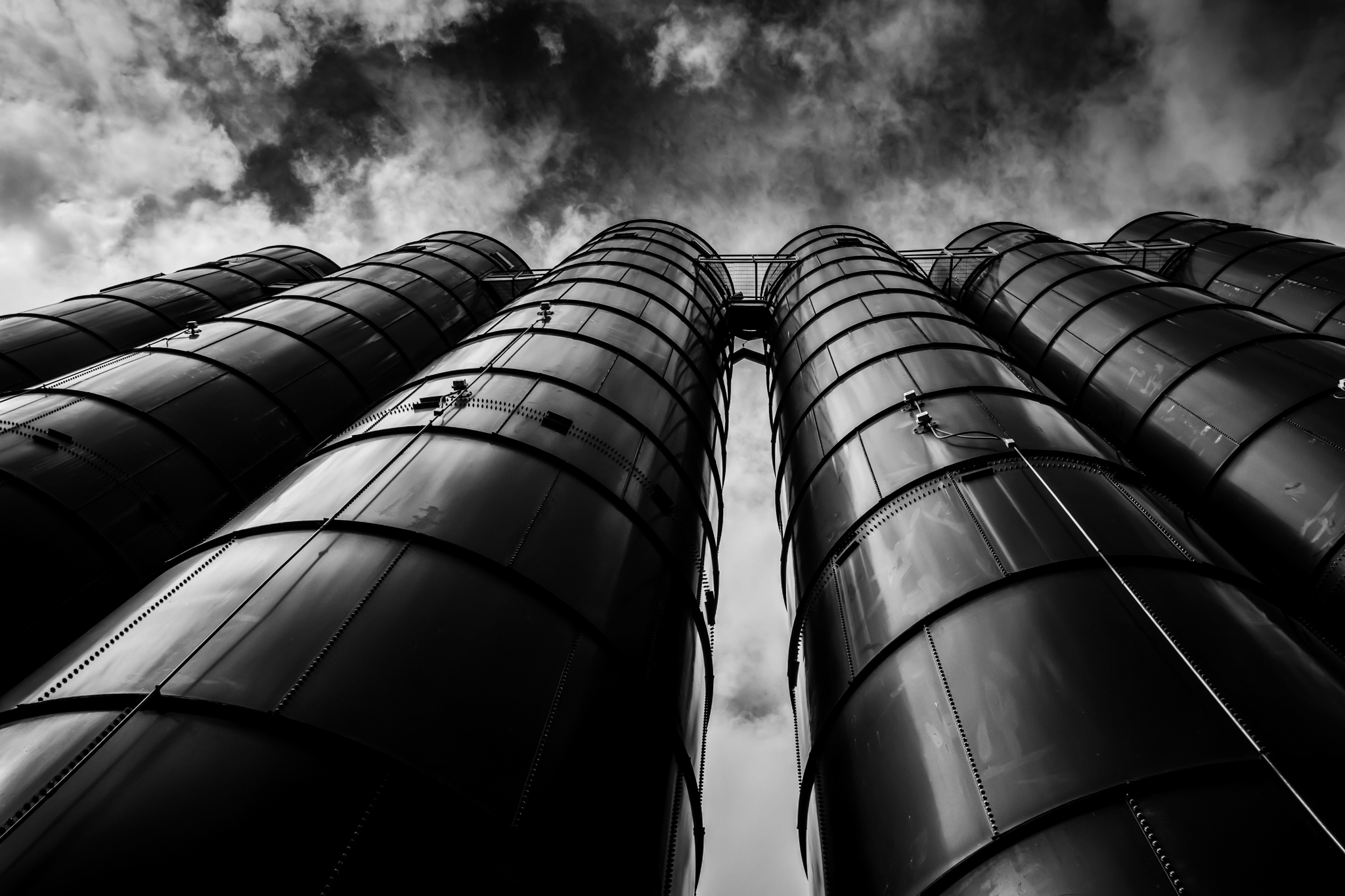 Industrial silo fabrication